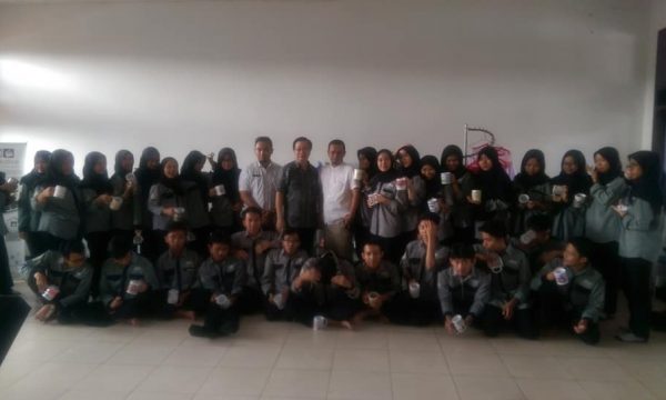 Workshop Printing Kreatif di SMKN 9 Bandung