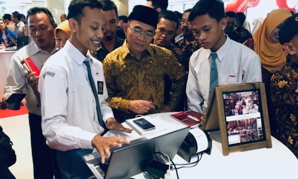 Mendikbud Ingin Siswa Indonesia Pegang Kendali di Era Indonesia Emas 2045
