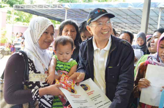 Yayasan Apkomindo Bagikan Akte Kelahiran Gratis di Teluk Naga